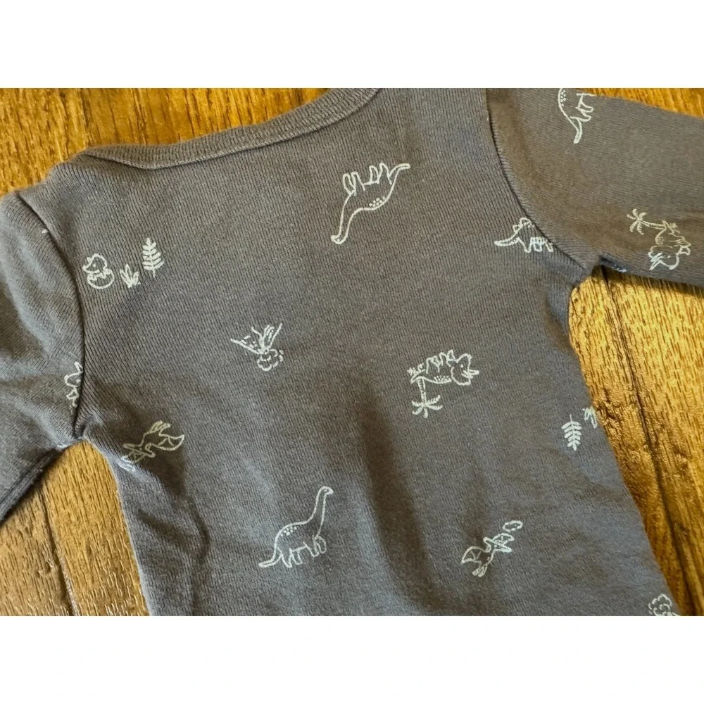 Carters Baby Boy Preemie Outfit One Piece Romper Footless Clothes Gray Dinosaur - Picture 4 of 6